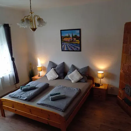 Vidam Haz, A Zoeld Szivue Faluban Sopron Mellett
